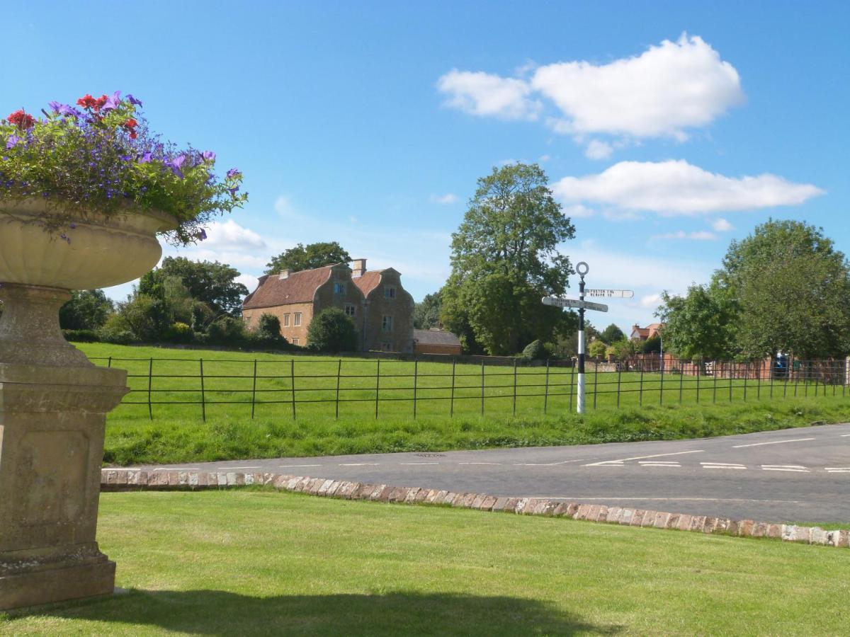 The Barn, Boutique Self-Catering Apartment - Belvoir Suite Allington  Exterior foto