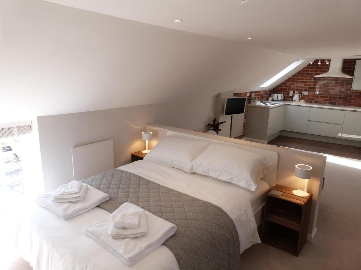 The Barn, Boutique Self-Catering Apartment - Belvoir Suite Allington  Exterior foto